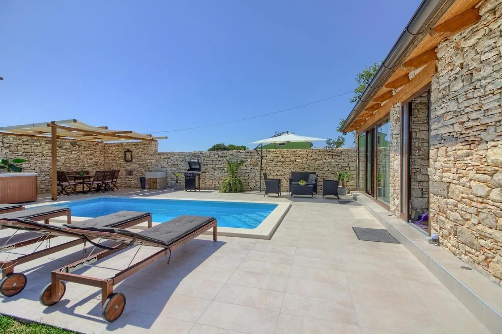 Holiday home Ferienhaus Mit Privatpool Fuer 4 Personen Ca 60 Qm In Sisan, Istrien Suedkueste Von Istrien