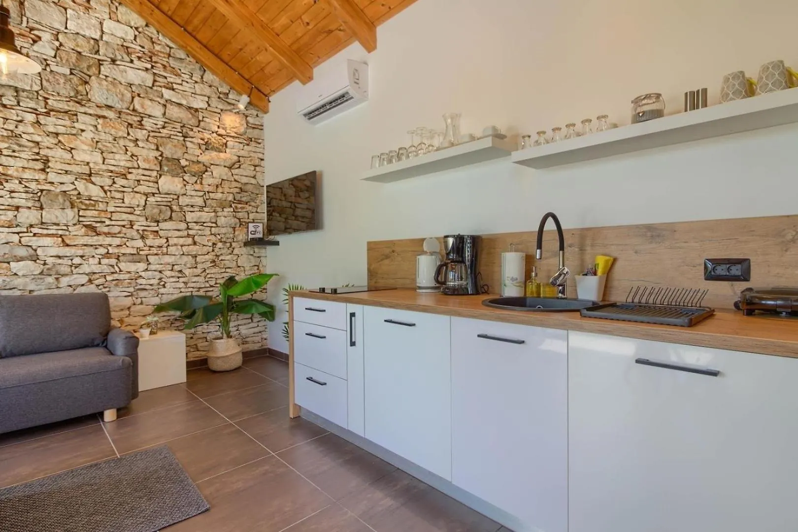 Holiday home Ferienhaus Mit Privatpool Fuer 4 Personen Ca 60 Qm In Sisan, Istrien Suedkueste Von Istrien