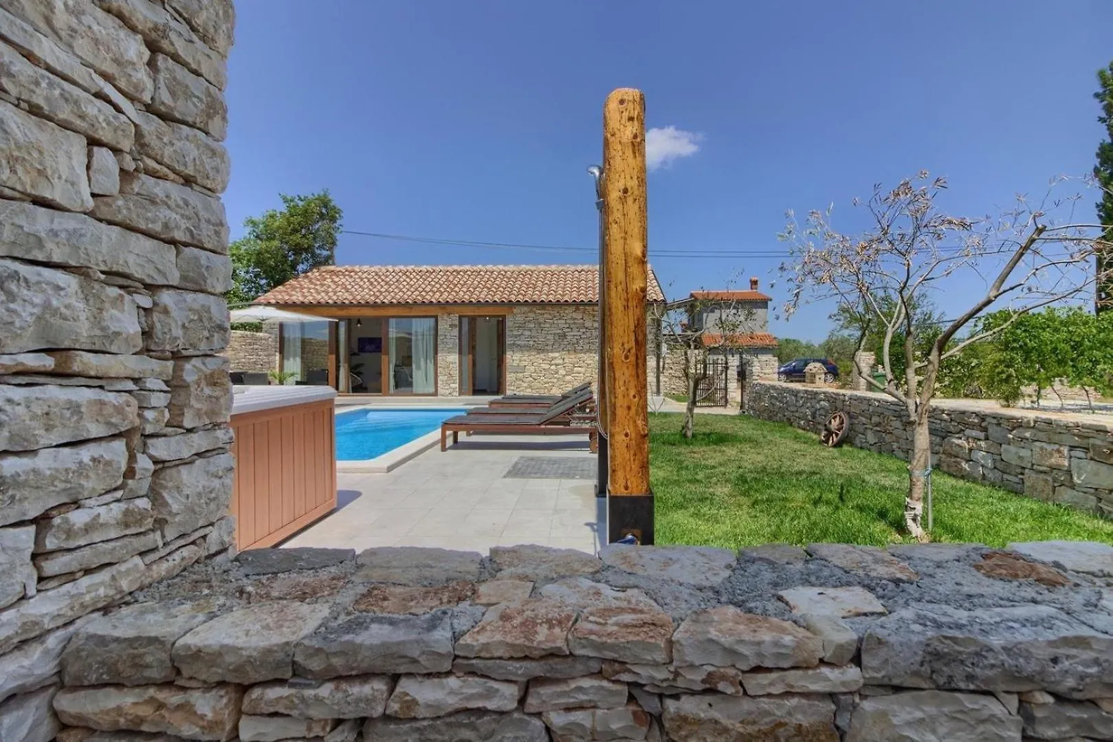 Ferienhaus Mit Privatpool Fuer 4 Personen Ca 60 Qm In Sisan, Istrien Suedkueste Von Istrien 0*, Sisan